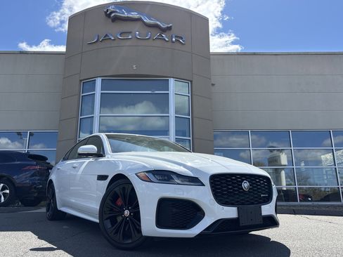 Certified 2023 Jaguar XF R-Dynamic SE AWD/4WD image 1