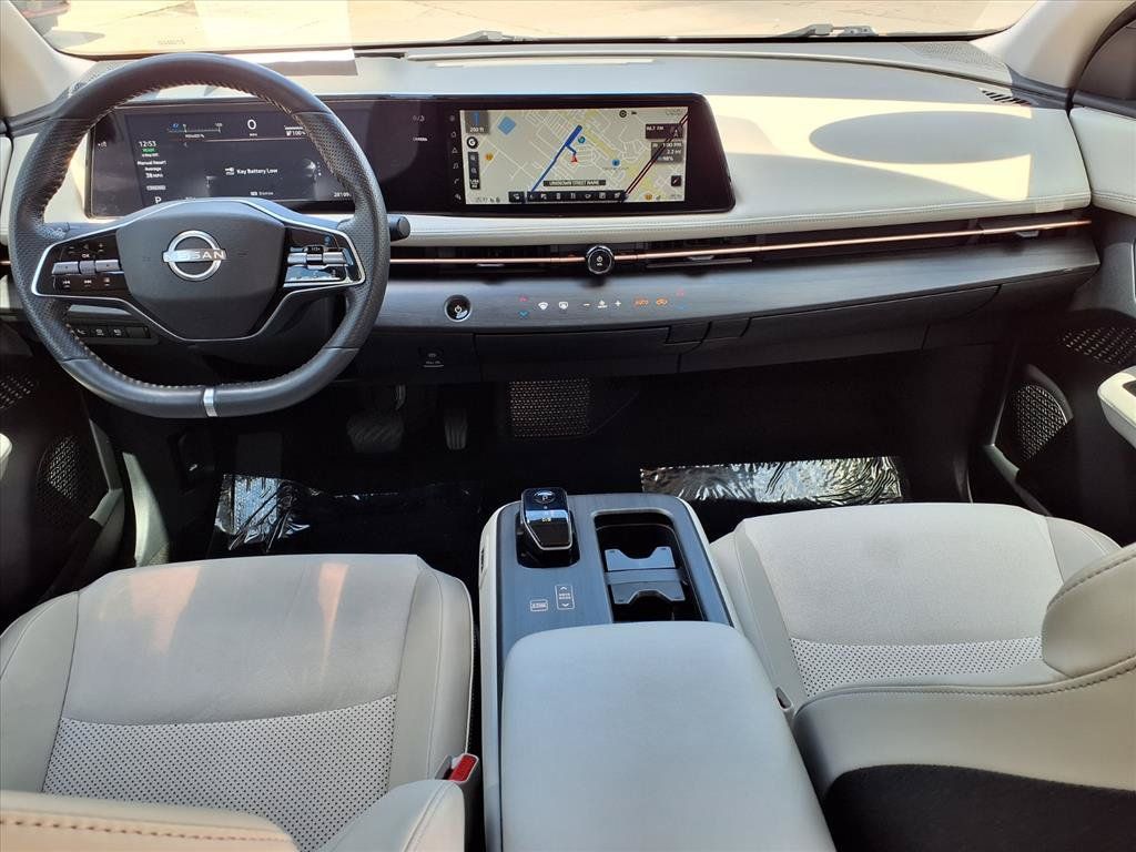 Used 2024 Nissan Ariya AWD image 14