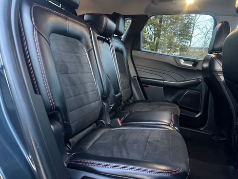 Used 2022 Ford Escape SEL w/ SEL Stealth AWD Package image 24