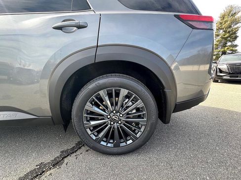 New 2026 Nissan Pathfinder SL image 11