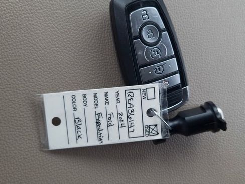 Used 2024 Ford Expedition Max Limited RWD image 16
