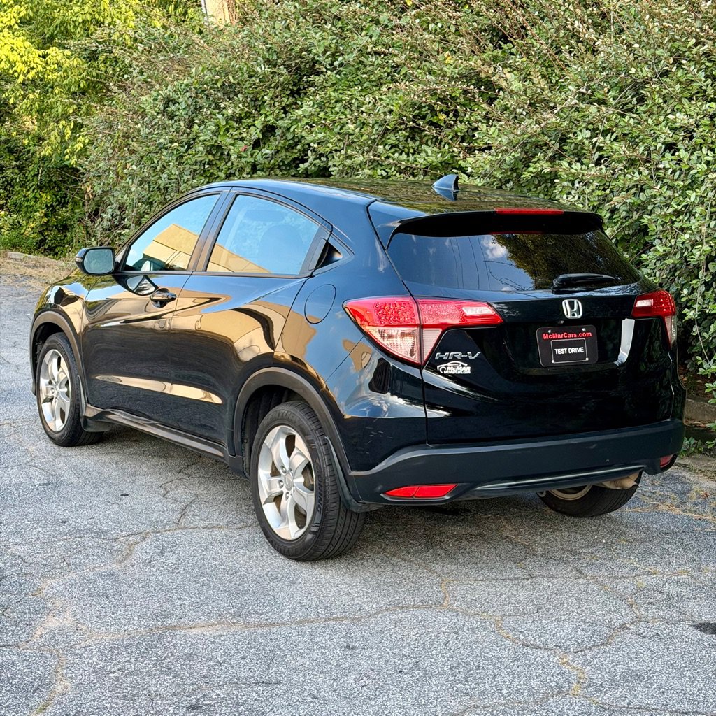 Used 2019 Honda HR-V LX image 2