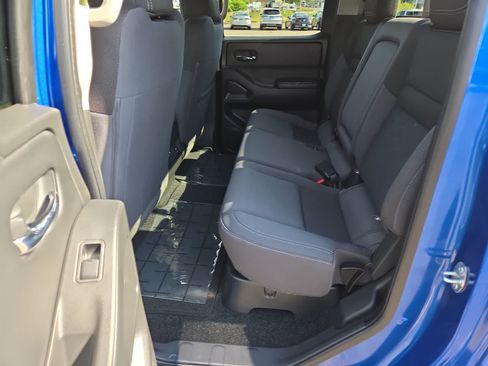 Used 2025 Nissan Frontier SV w/ SV Convenience Package AWD/4WD image 21