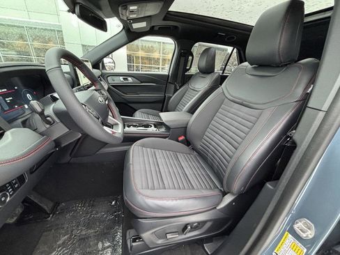 New 2026 Ford Explorer ST-Line w/ ST-Line Street Pack image 13