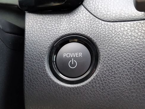 Used 2026 Toyota Camry SE FWD image 25