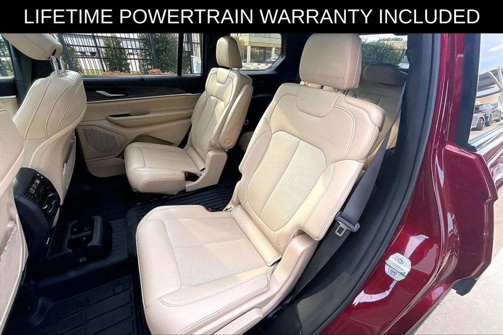 Used 2025 Jeep Grand Cherokee L Limited w/ Luxury Tech Group II RWD image 27