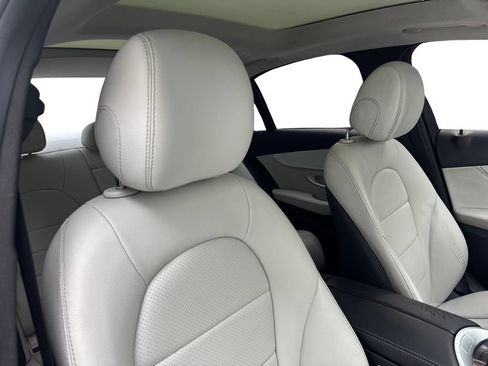 Used 2016 Mercedes-Benz C 300 4MATIC Sedan image 44