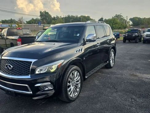 Used 2015 INFINITI QX80 4WD w/ Deluxe Technology Package image 3