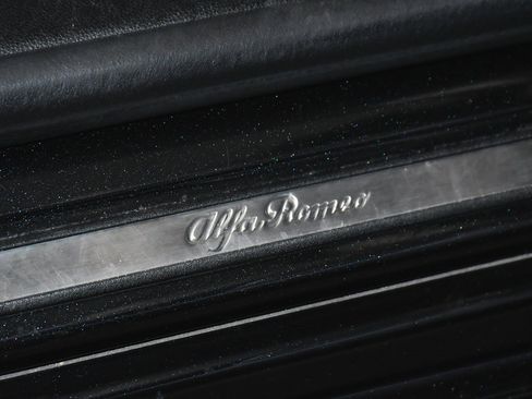 Used 2023 Alfa Romeo Stelvio Veloce image 15