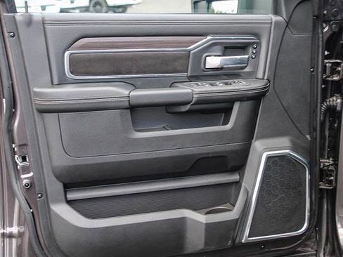 Used 2025 RAM 2500 Laramie w/ Night Edition image 19