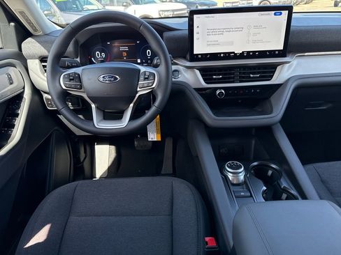 New 2026 Ford Explorer Active image 5