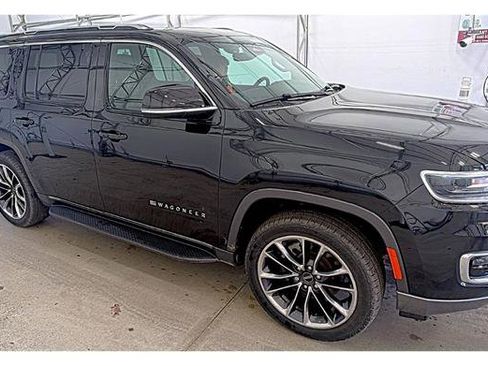 Used 2022 Jeep Wagoneer Series II w/ Premium Group I image 2