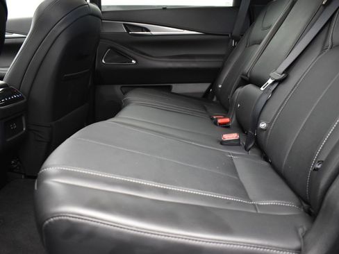 Certified 2025 INFINITI QX60 Luxe image 18