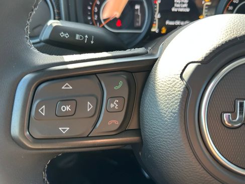 New 2026 Jeep Gladiator Mojave w/ Technology Group AWD/4WD image 20