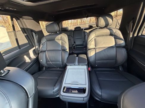 New 2025 Lincoln Navigator Reserve w/ Jet Appearance Package image 40