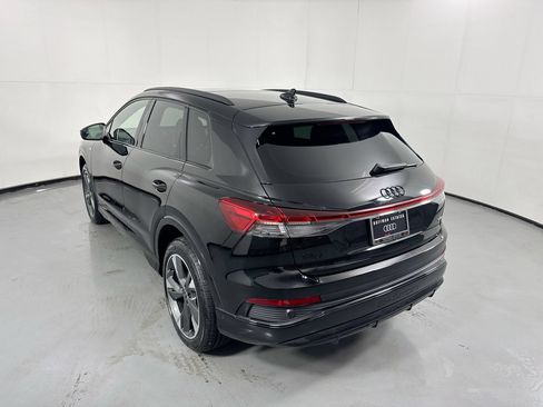 Used 2023 Audi Q4 e-tron Premium Plus w/ Premium Plus AWD/4WD image 32