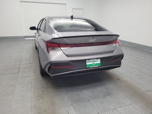 Used 2025 Hyundai Elantra Sport FWD image 6