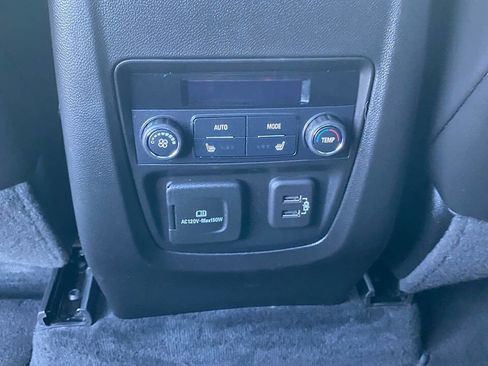 Used 2021 Buick Enclave Avenir AWD/4WD image 19