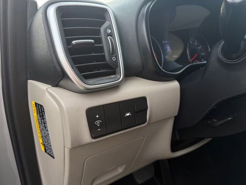 Used 2020 Kia Sportage LX FWD image 14