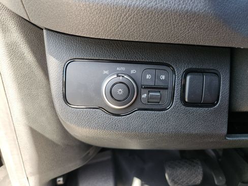 Used 2025 Mercedes-Benz Sprinter 4500 image 20