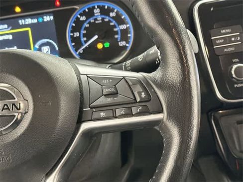 Used 2018 Nissan Leaf SV w/ SV All Weather Package image 9