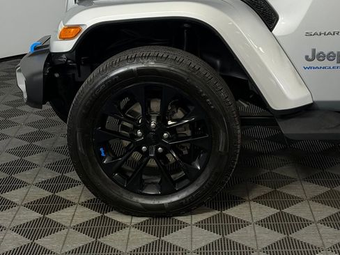 Used 2023 Jeep Wrangler Unlimited Sahara image 14