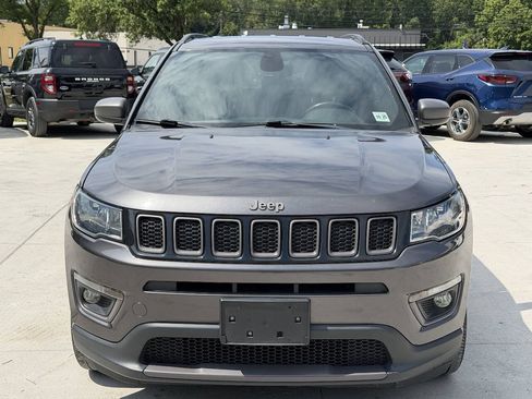 Used 2021 Jeep Compass Latitude AWD/4WD image 2