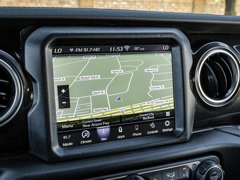 Used 2021 Jeep Wrangler Unlimited Sahara image 6