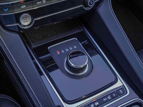 Used 2020 Jaguar F-PACE S image 20