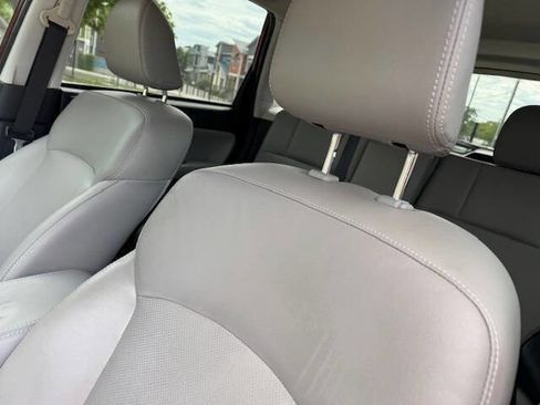 Used 2016 Subaru Forester 2.5i Limited AWD/4WD image 39