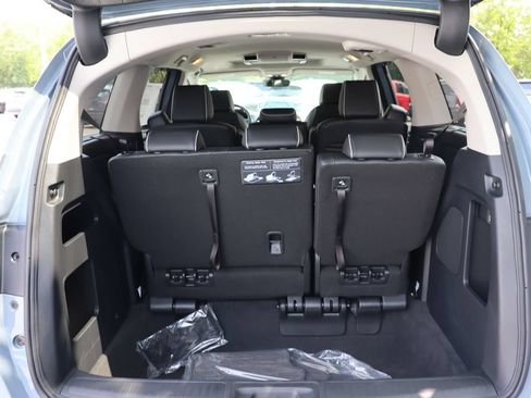 Used 2026 Honda Odyssey Elite image 12