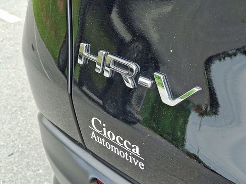 Used 2023 Honda HR-V LX image 29