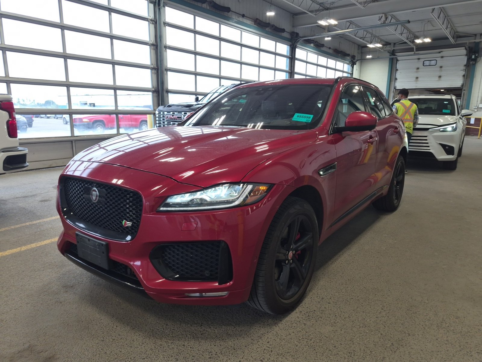 Used 2019 Jaguar F-PACE S AWD/4WD image 1