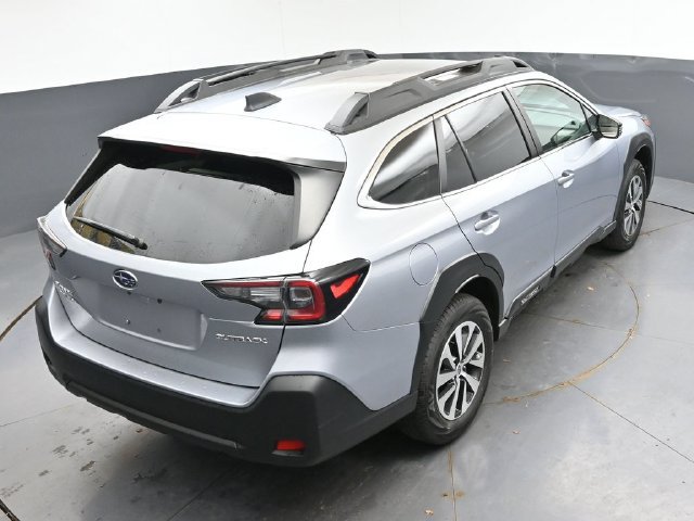 Used 2025 Subaru Outback Premium AWD/4WD image 40