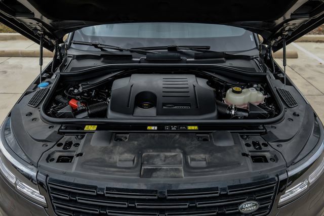 Used 2025 Land Rover Range Rover Sport SE AWD/4WD image 59