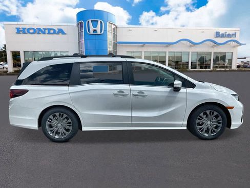 New 2026 Honda Odyssey Touring image 6