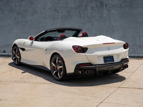 Used 2023 Ferrari Portofino M RWD image 2