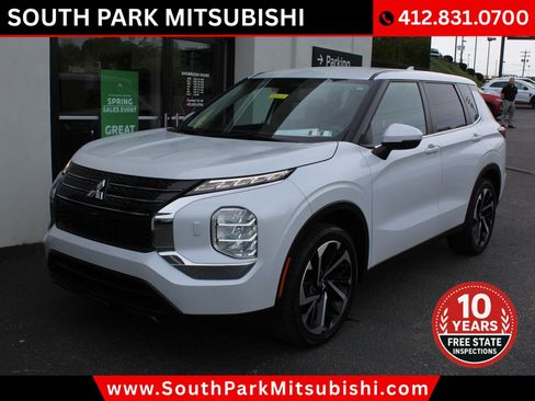 Used 2022 Mitsubishi Outlander ES AWD/4WD image 3