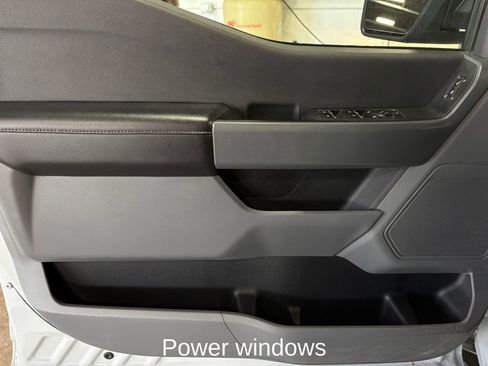 Used 2023 Ford F150 XLT w/ Trailer Tow Package image 9