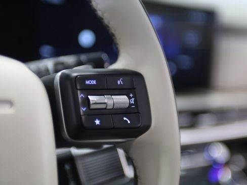 Used 2025 Hyundai Santa Fe Calligraphy image 25