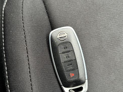 Used 2025 Nissan Sentra SV FWD image 18