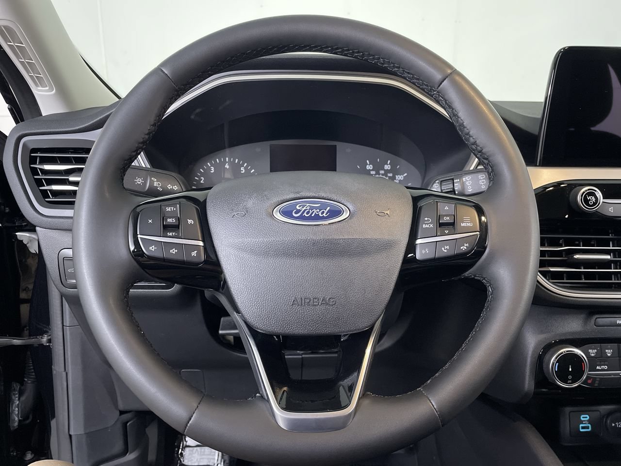 Used 2022 Ford Escape SEL AWD/4WD image 14
