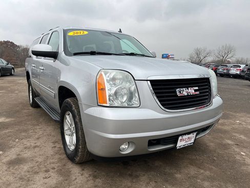 Used 2012 GMC Yukon XL SLT w/ SLT-2 Equipment Package image 4