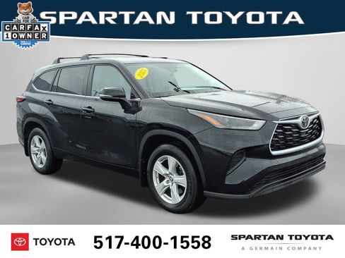 Used 2023 Toyota Highlander L FWD image 4