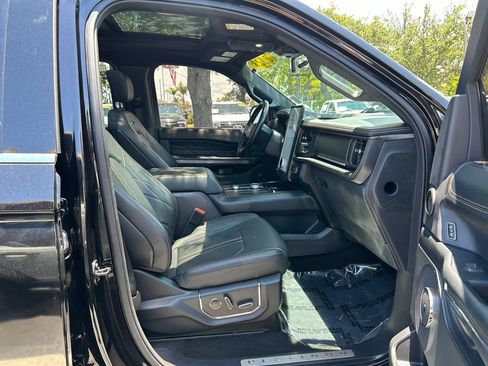 Used 2023 Ford Expedition Max Platinum AWD/4WD image 36