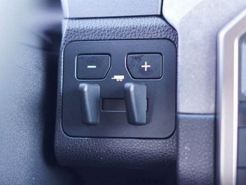 Used 2025 Toyota 4Runner Trailhunter image 34