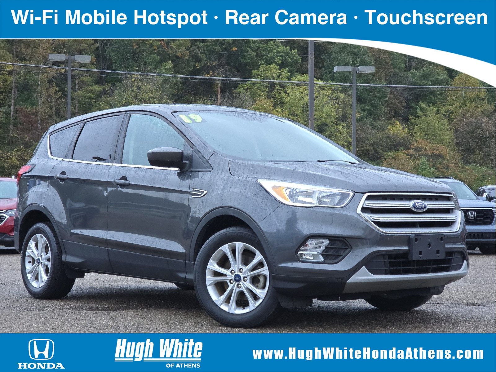 Used 2019 Ford Escape SE FWD image 1