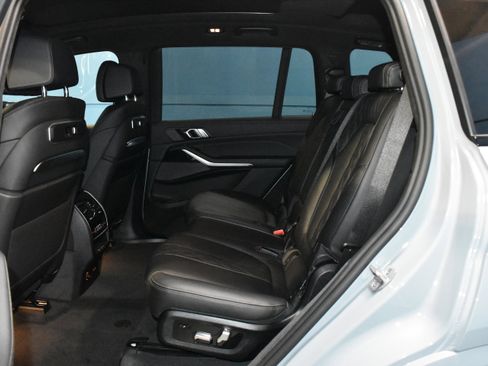 New 2026 BMW X7 M60i image 19