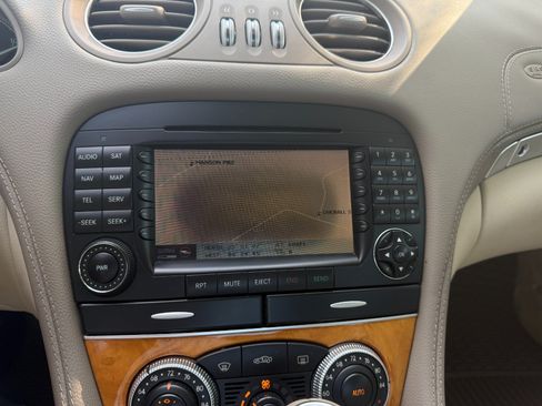 Used 2007 Mercedes-Benz SL 550 image 38