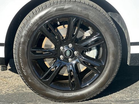 Used 2023 Land Rover Range Rover Velar R-Dynamic S image 38